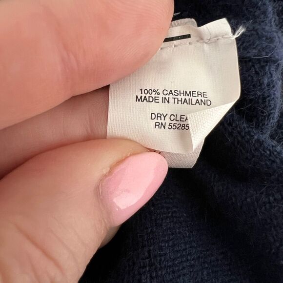 Express Men’s Large 100% Cashmere Navy Blue Crew Neck Sweater Classic Preppy - Picture 5 of 5